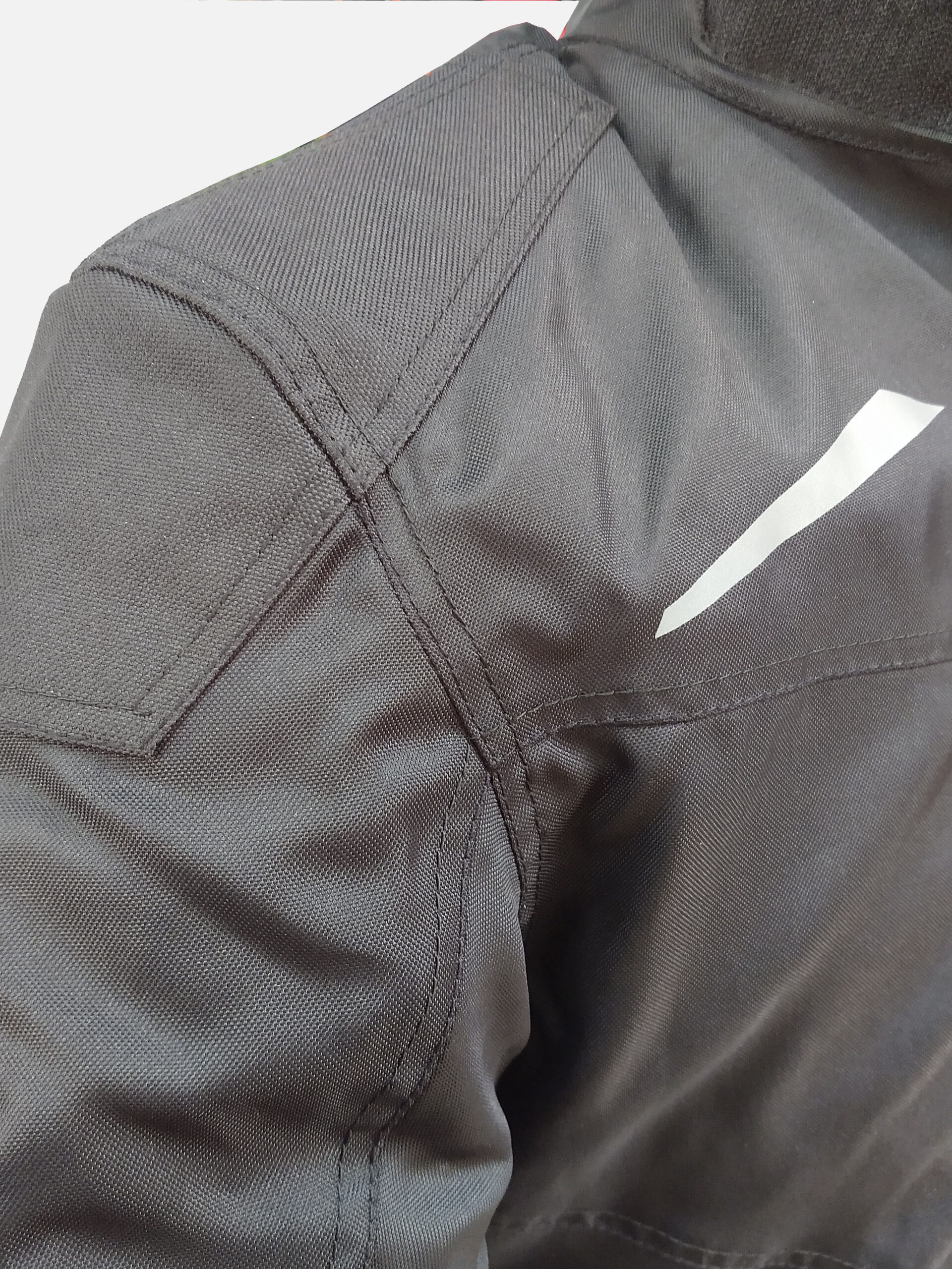Campera SR 202 Black Plus - Image 7